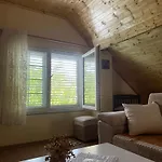 Riza Vendégház Puka